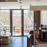 Strandberg's Stadt Apartman