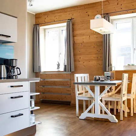 Strandberg's Stadt Apartment *